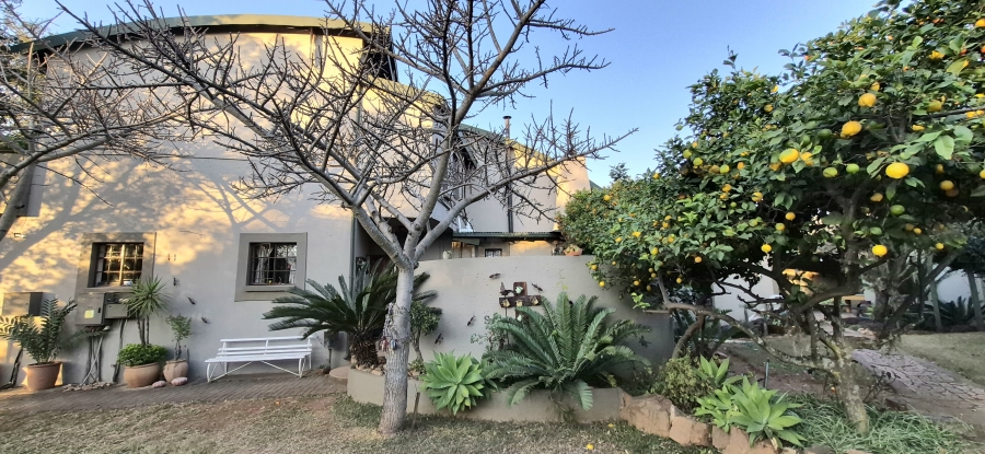 9 Bedroom Property for Sale in Rietfontein AH North West